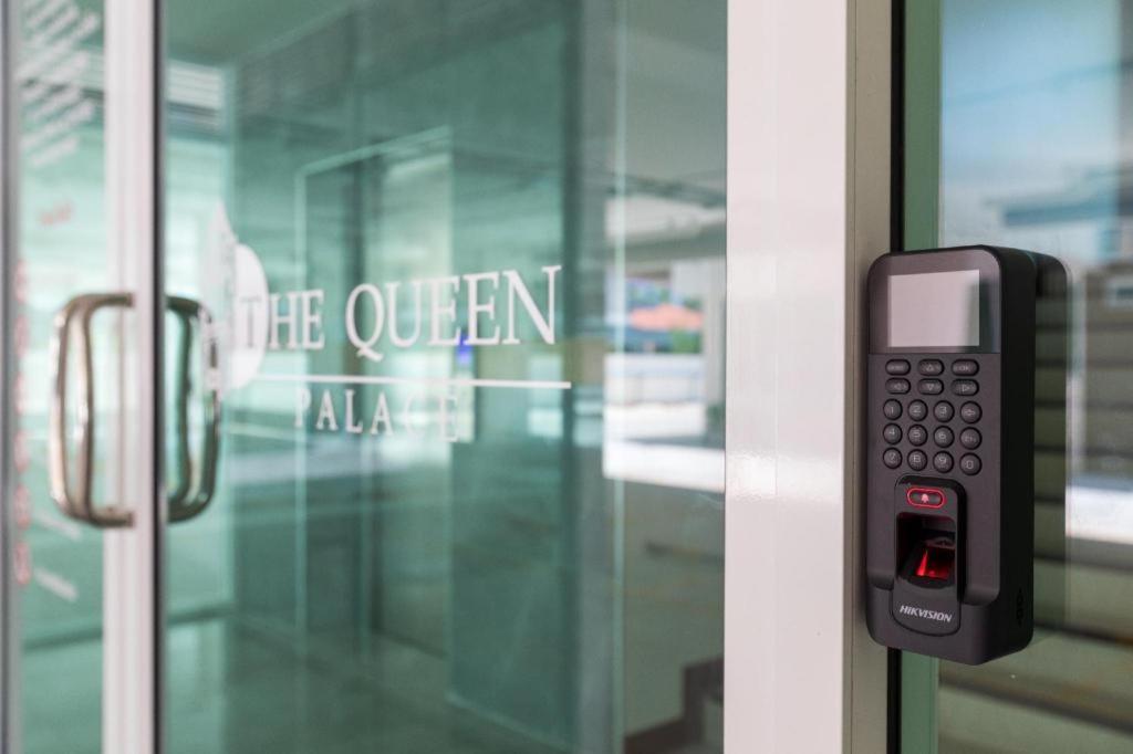 The Queen Palace バンコク都 エクステリア 写真